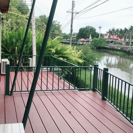 Nung Ni Bang Khon Thi Resort Амфава Екстериор снимка