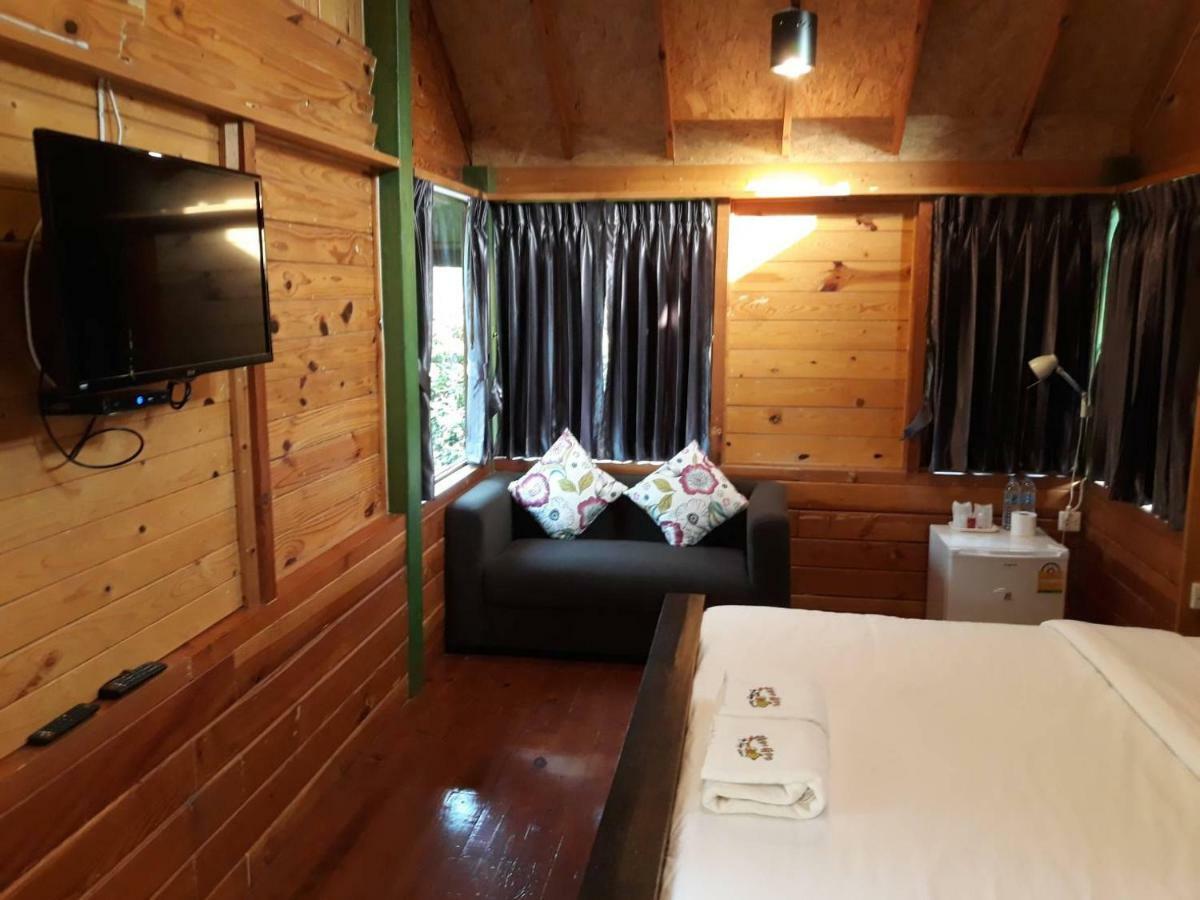 Nung Ni Bang Khon Thi Resort Амфава Екстериор снимка